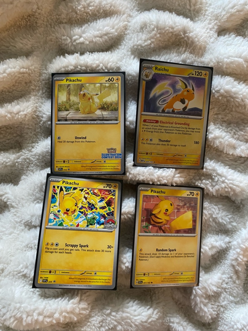 Pokémon Pikachu Bundle 4 Cards